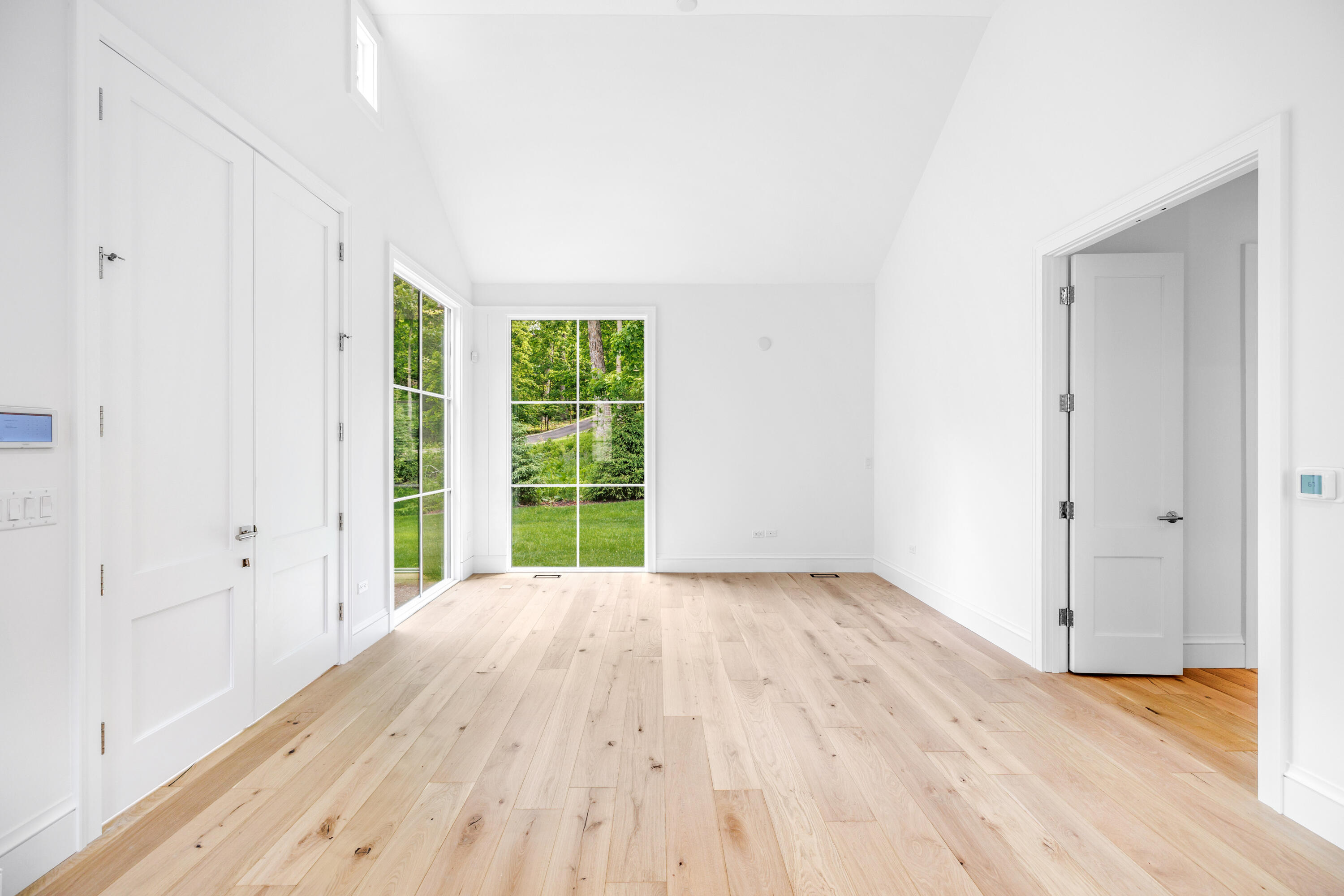 1572 North Creekside Lane Linn, WI 53147 - Photo 24 of 49 Primary Bedroom