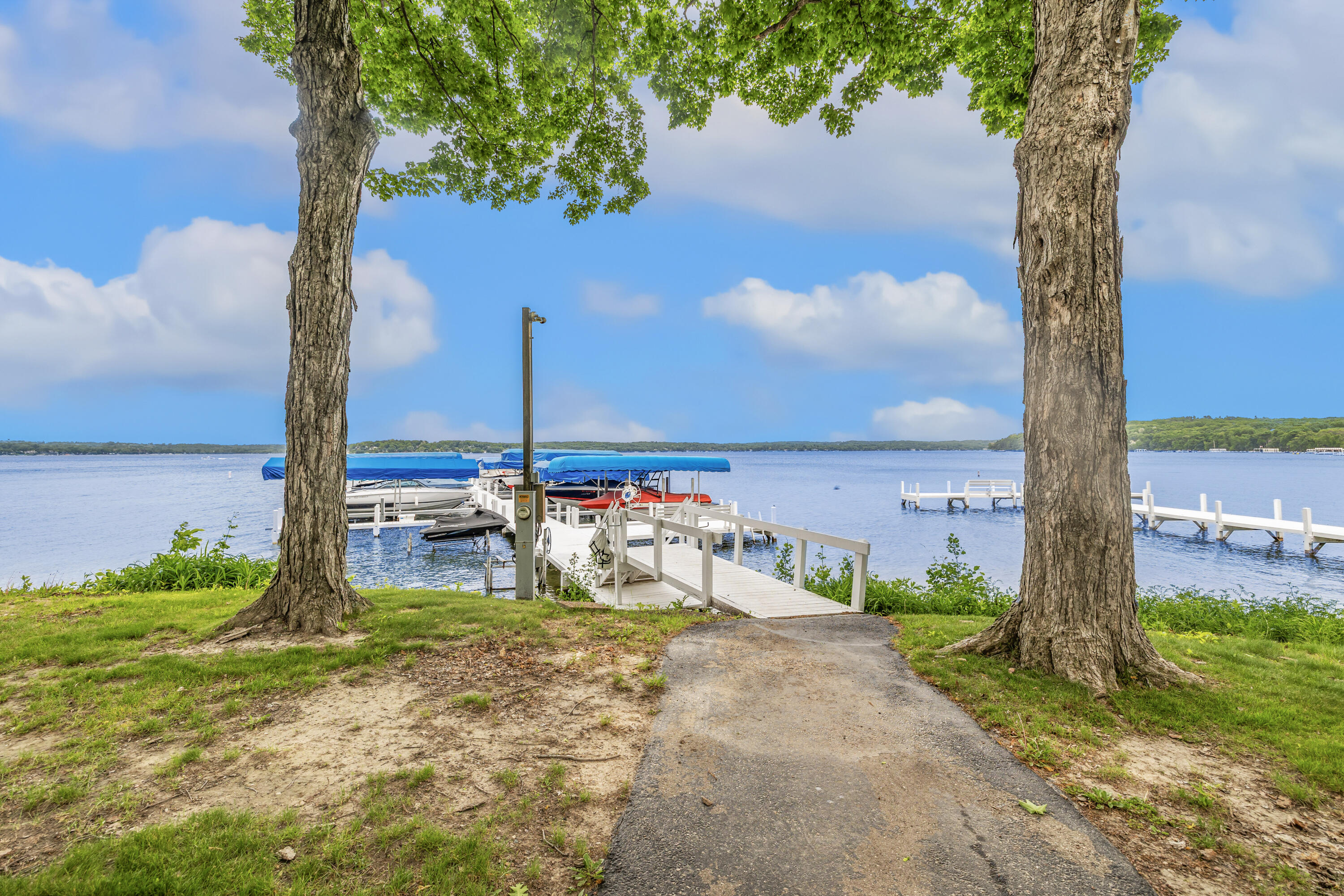 1572 North Creekside Lane Linn, WI 53147 - Photo 38 of 49 Academy Estates Lakefront