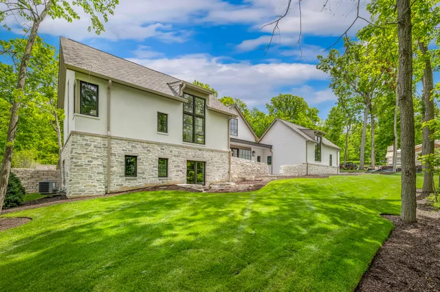 $6,999,500 | 1572 North Creekside Lane, Linn, WI 53147