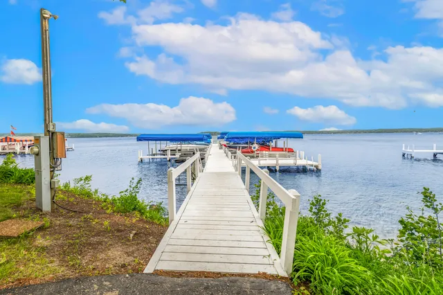 $6,999,500 | 1572 North Creekside Lane, Linn, WI 53147