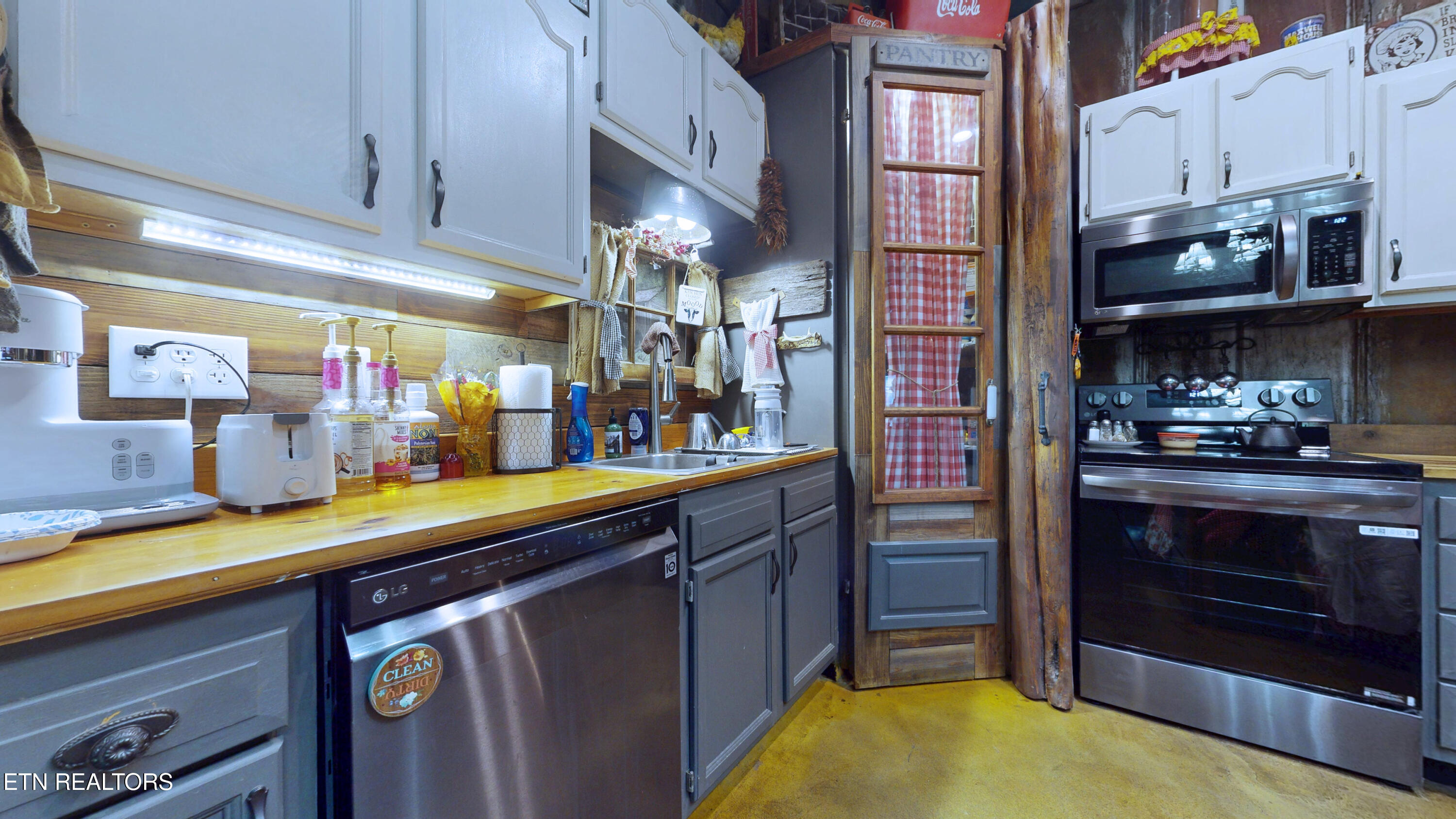 700 Damewood Hollow Road Luttrell, TN 37779 - Photo 14 of 42 700-26