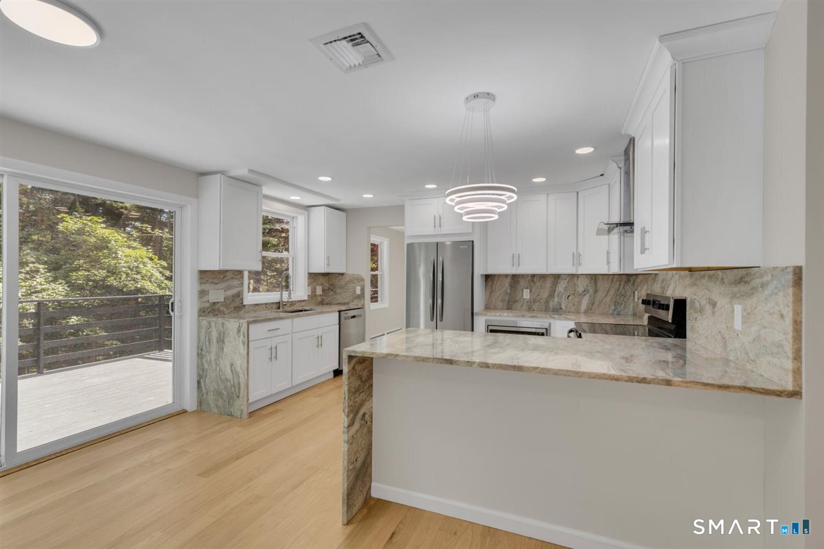 650 Manchester Road Glastonbury, CT 06033 - Photo 1 of 34 Gallery Image 1