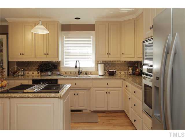 2108 Camrose Street Raleigh, NC 27608 - Photo 6 of 25