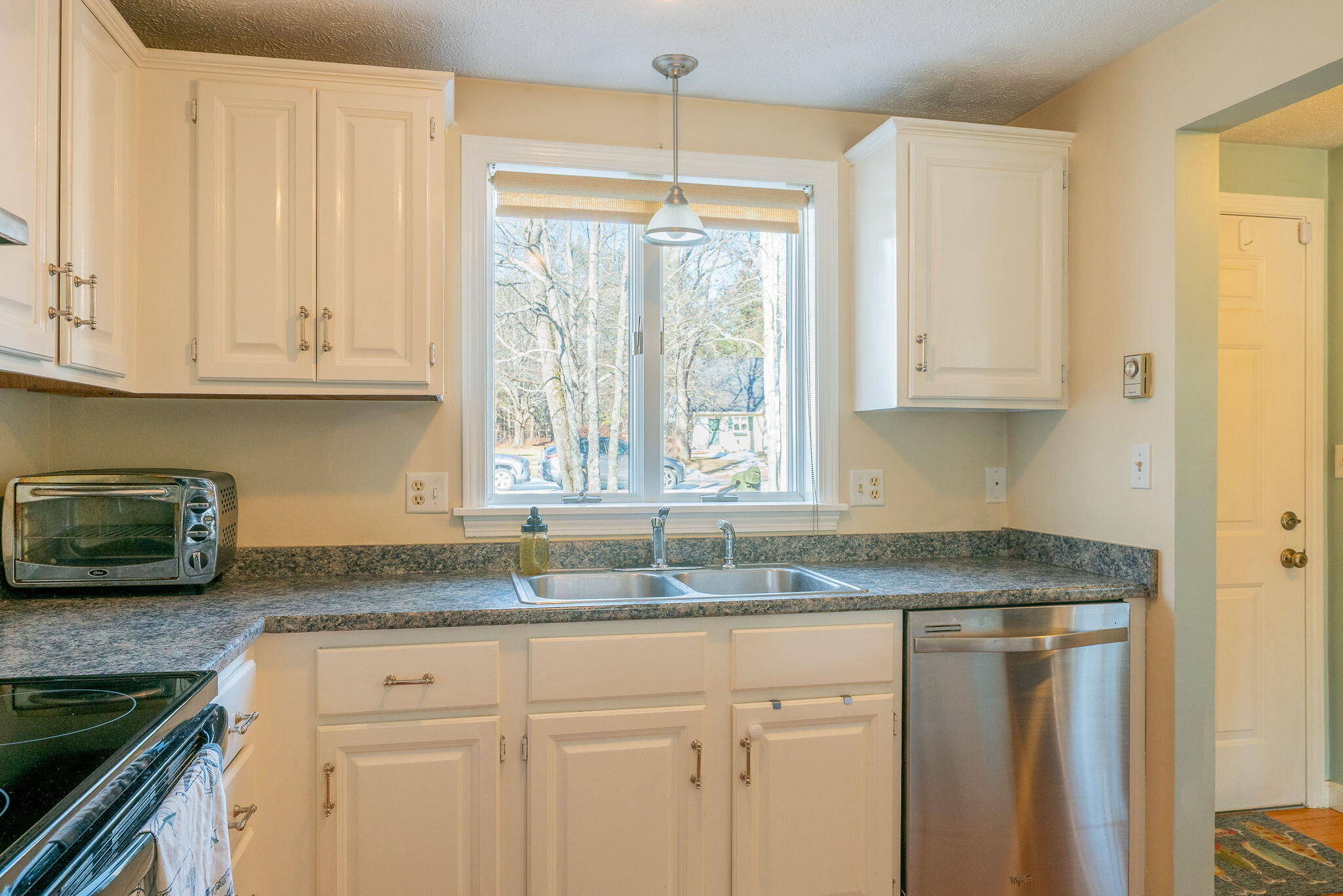 10 Chickadee Lane, Unit 10 Kennebunk, ME 04043 - Photo 12 of 36 24-web-or-mls-10 Chickadee Ln-29