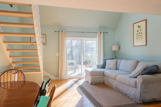 $425,000 | 10 Chickadee Lane, Unit 10, Kennebunk, ME 04043