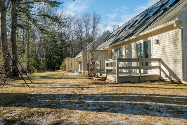 $425,000 | 10 Chickadee Lane, Unit 10, Kennebunk, ME 04043