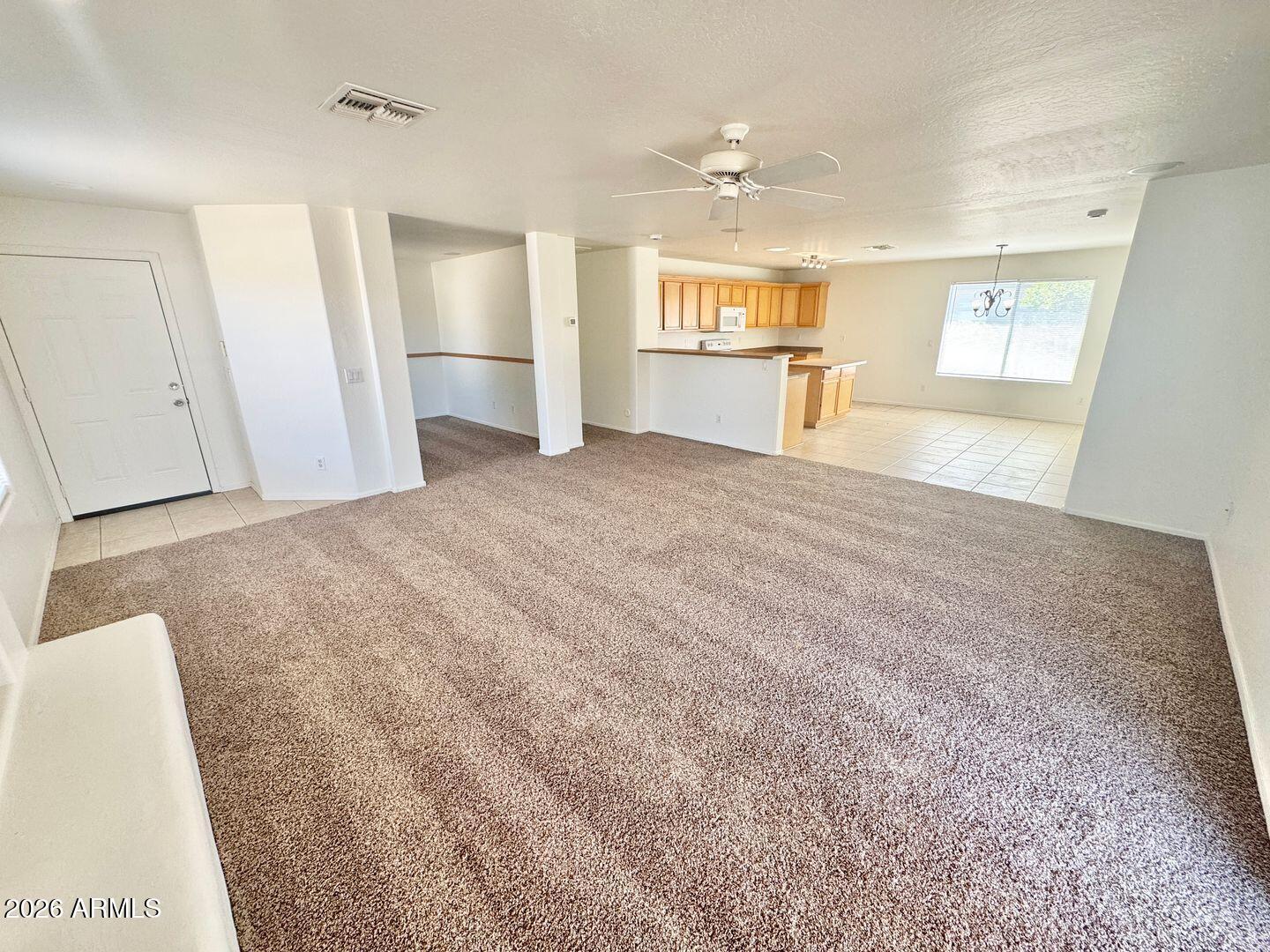 2106 West Alta Vista Road Phoenix, AZ 85041 - Photo 4 of 36 4