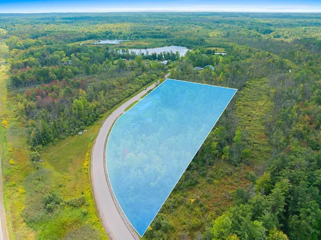 $134,900 | N2461 Old Cedar Way, Peshtigo, WI 54157