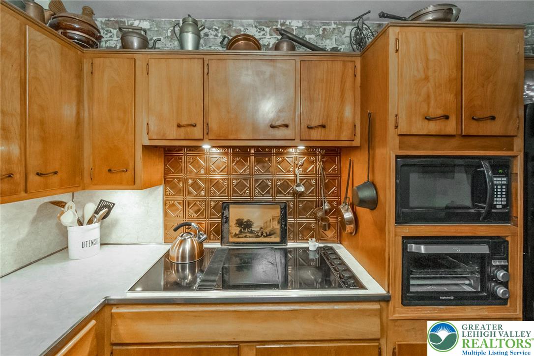 1056 Graham Street Fountain Hill, PA 18015 - Photo 19 of 43