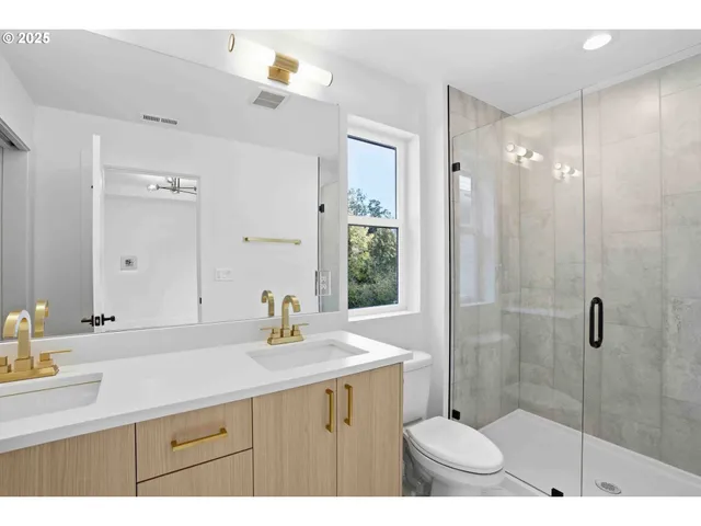 $449,500 | 10909 Northeast 64th Court, Unit LOT #3, Vancouver, WA 98686