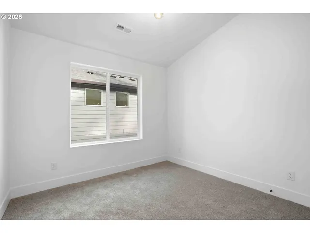 $449,500 | 10909 Northeast 64th Court, Unit LOT #3, Vancouver, WA 98686