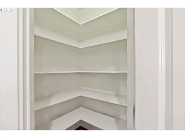 $699,999 | 2875 Southeast Elliott Drive, Gresham, OR 97080