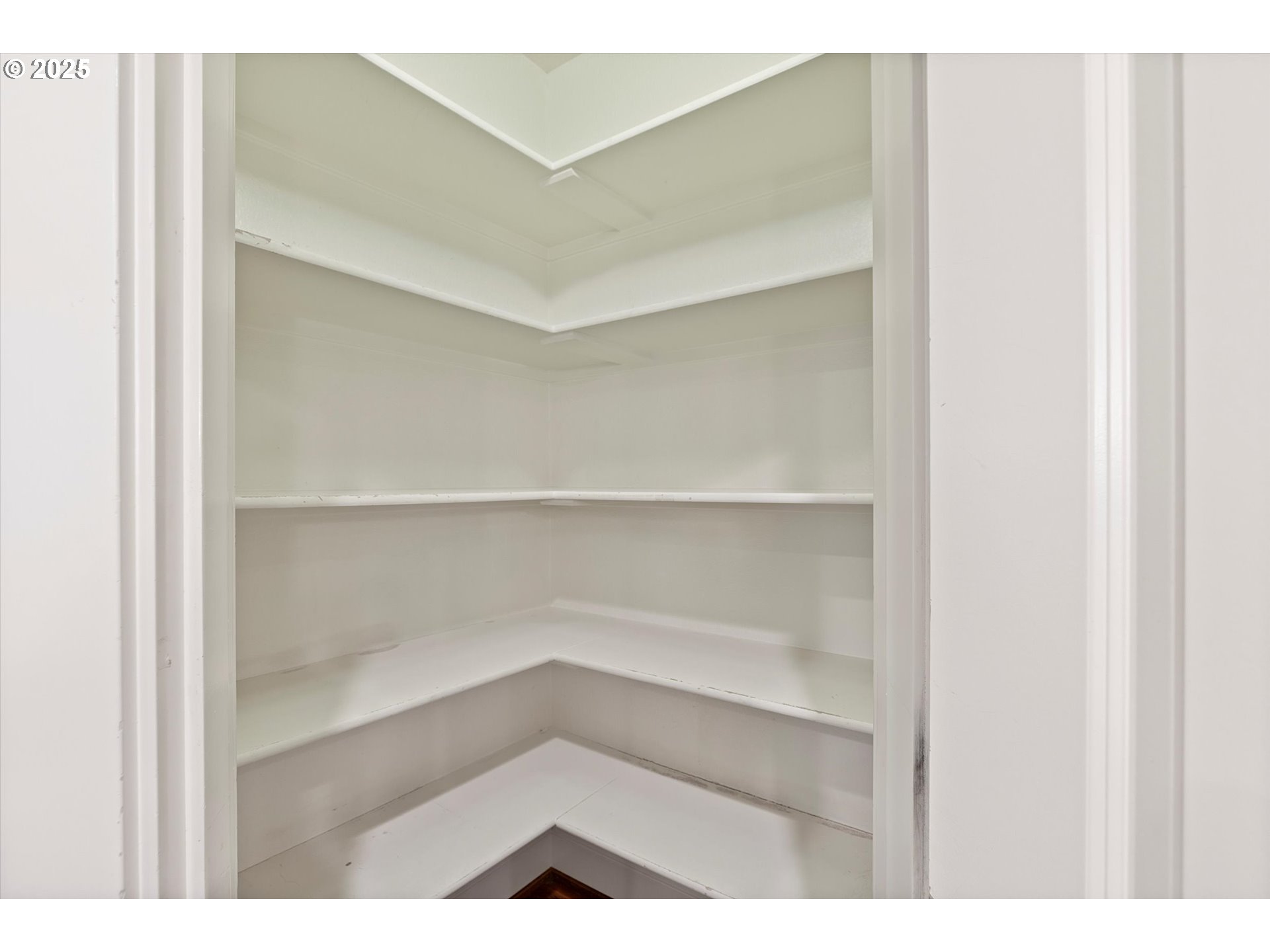 2875 Southeast Elliott Drive Gresham, OR 97080 - Photo 11 of 48