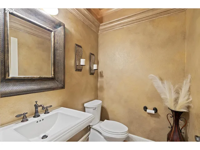 $699,999 | 2875 Southeast Elliott Drive, Gresham, OR 97080