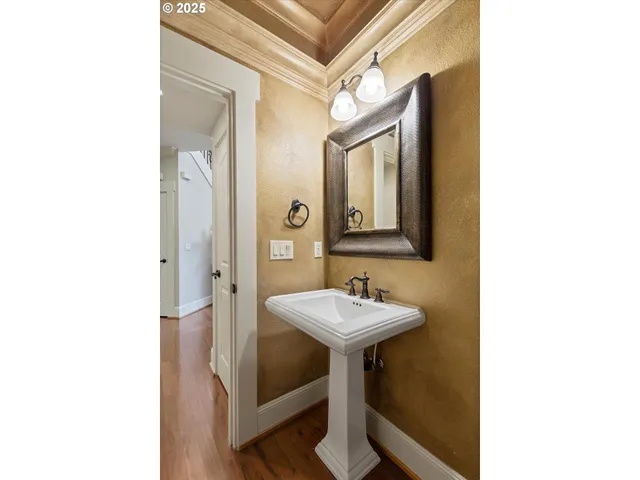 $699,999 | 2875 Southeast Elliott Drive, Gresham, OR 97080