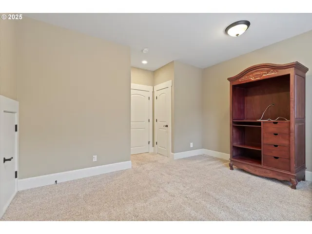 $699,999 | 2875 Southeast Elliott Drive, Gresham, OR 97080