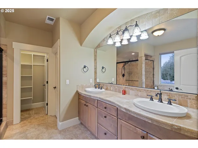 $699,999 | 2875 Southeast Elliott Drive, Gresham, OR 97080