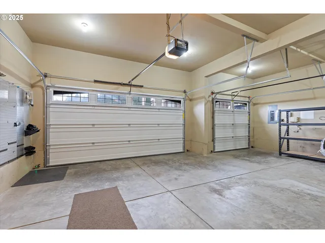 $699,999 | 2875 Southeast Elliott Drive, Gresham, OR 97080