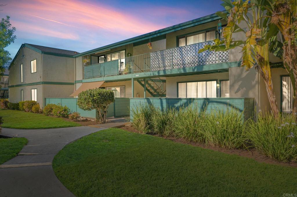 1817 East Grand Ave Unit 61  