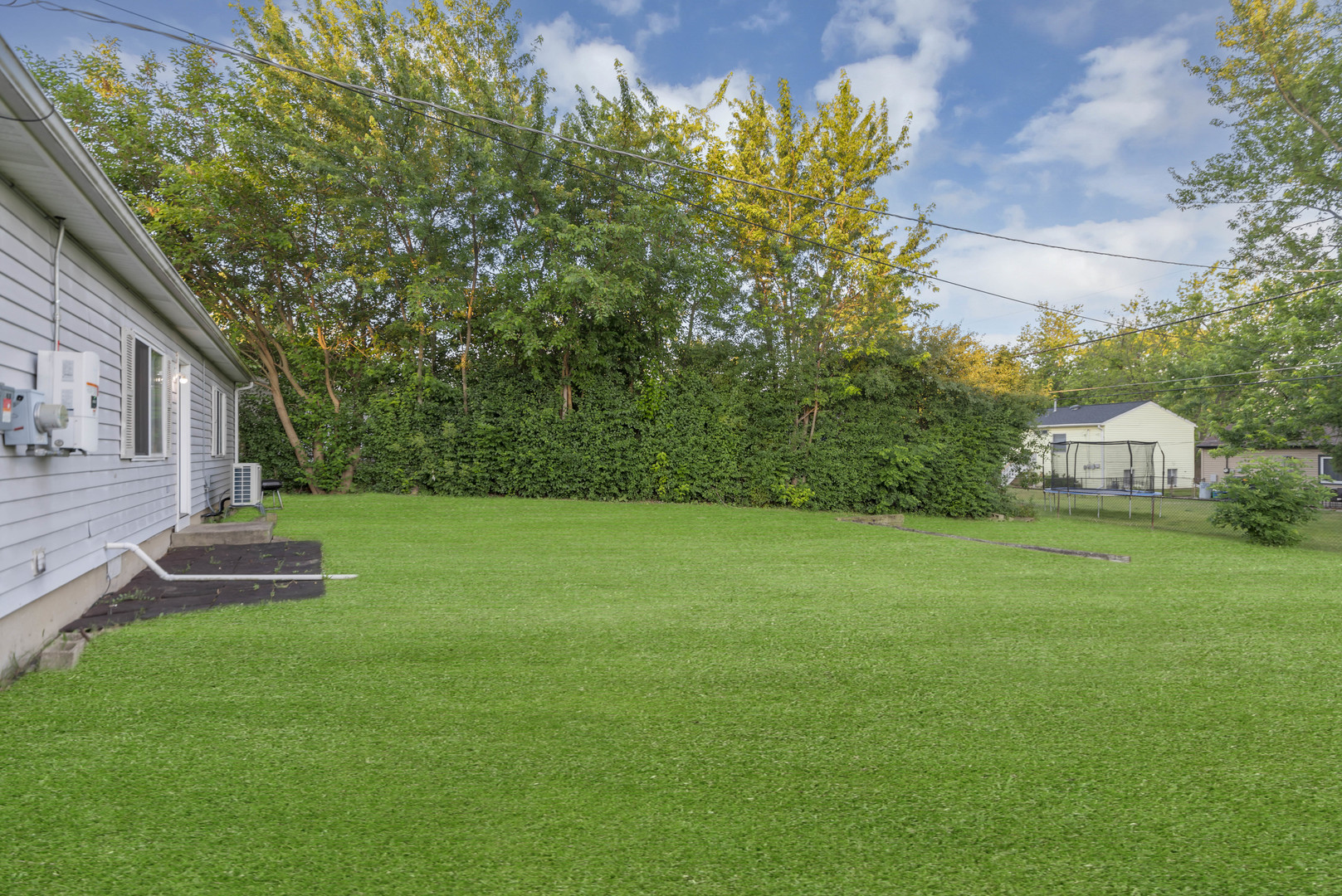 114 Ridge Circle Streamwood, IL 60107 - Photo 7 of 23 Gallery Image 7