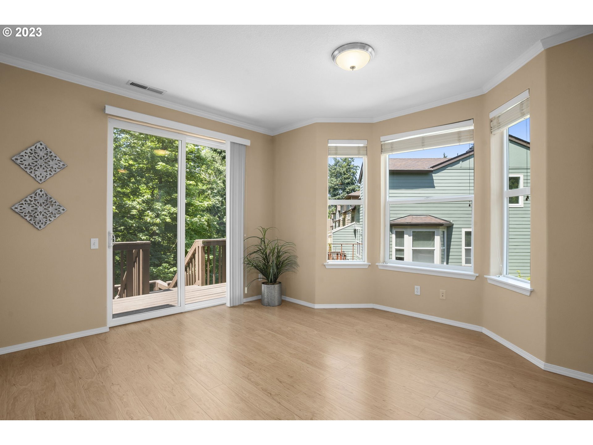 13171 Southwest Raptor Place Tigard, OR 97223 - Photo 7 of 38 Living Room