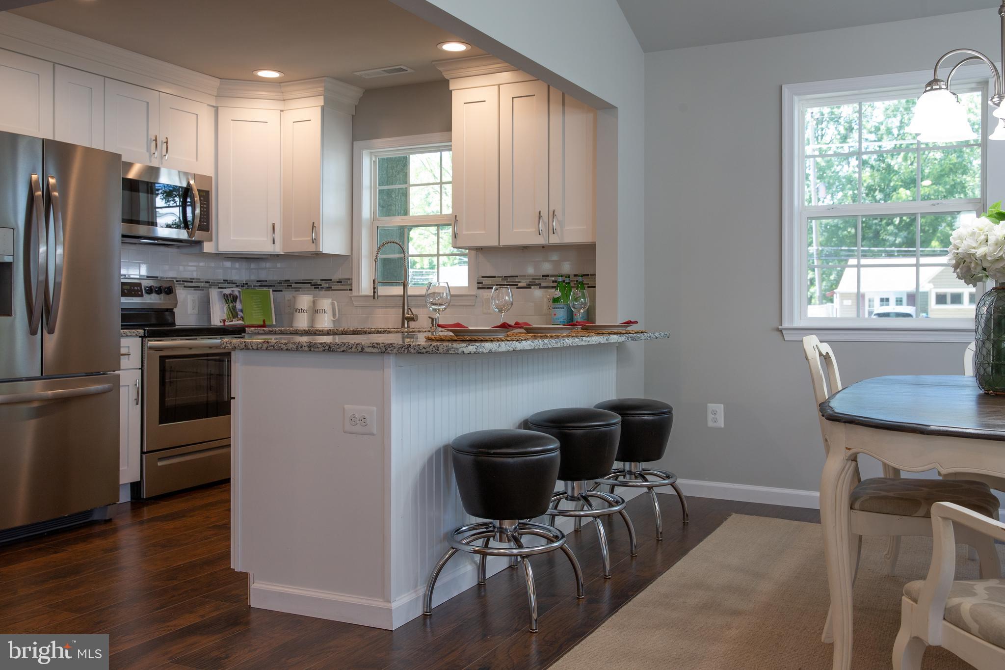 32 Rolling Lane Levittown, PA 19055 - Photo 14 of 36 Breakfast Bar