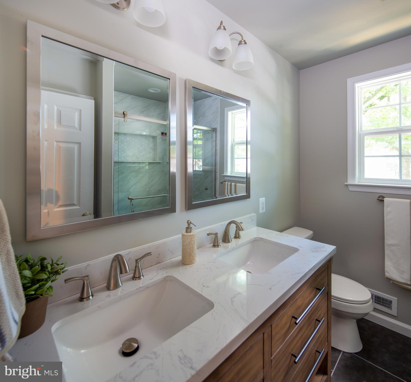 32 Rolling Lane Levittown, PA 19055 - Photo 27 of 36 2nd Floor Bath