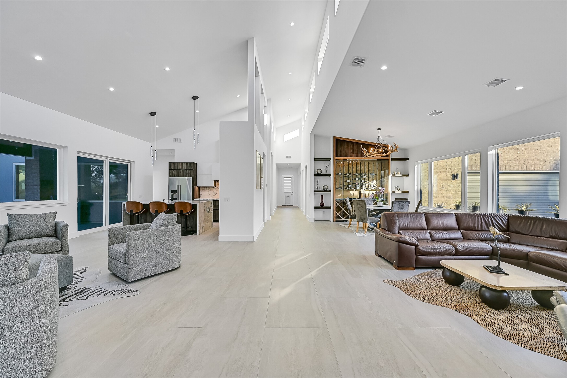 7627 Scott Avenue Manvel, TX 77578 - Photo 6 of 50 a living room with furniture and a large window