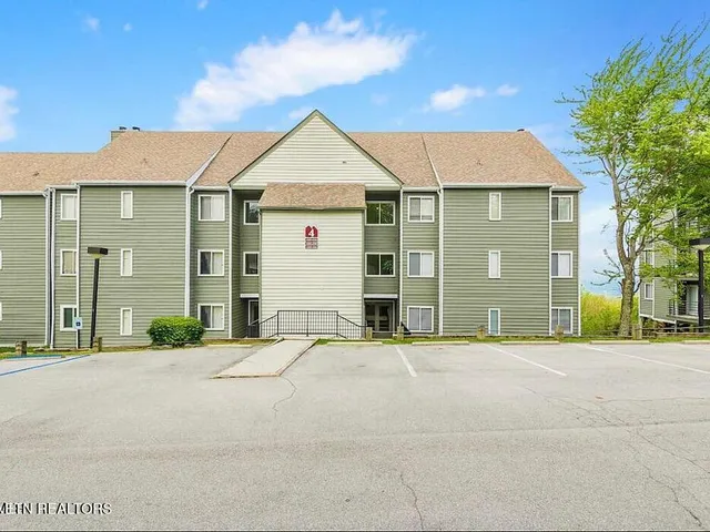 $264,899 | 1260 Ski View Drive, Unit 4105, Gatlinburg, TN 37738