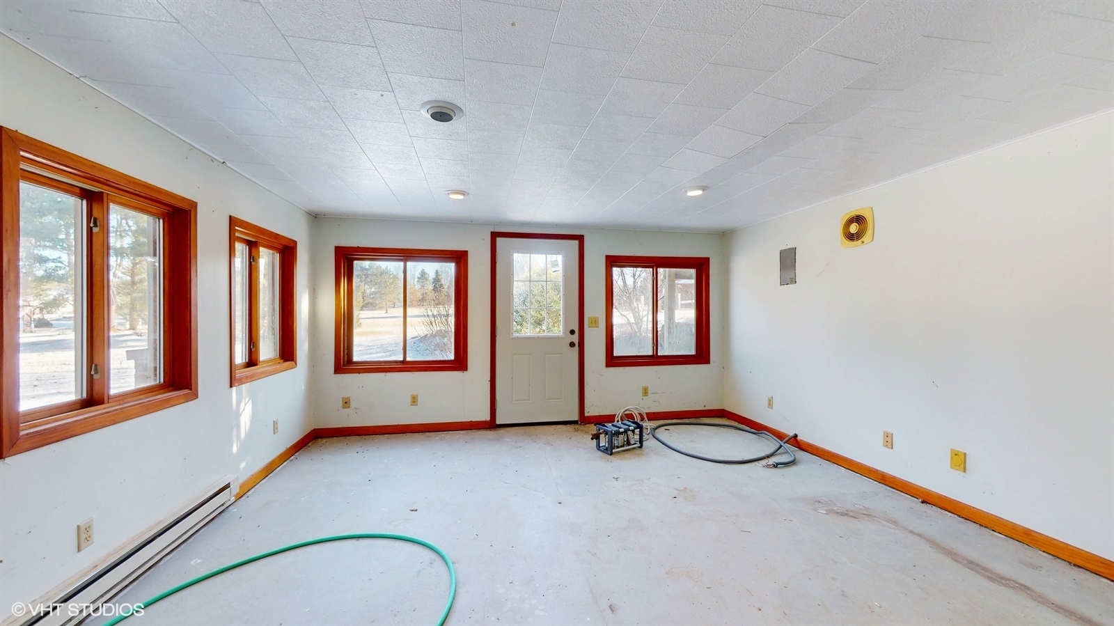 11175 Corrigan Road Roscoe, IL 61073 - Photo 17 of 36