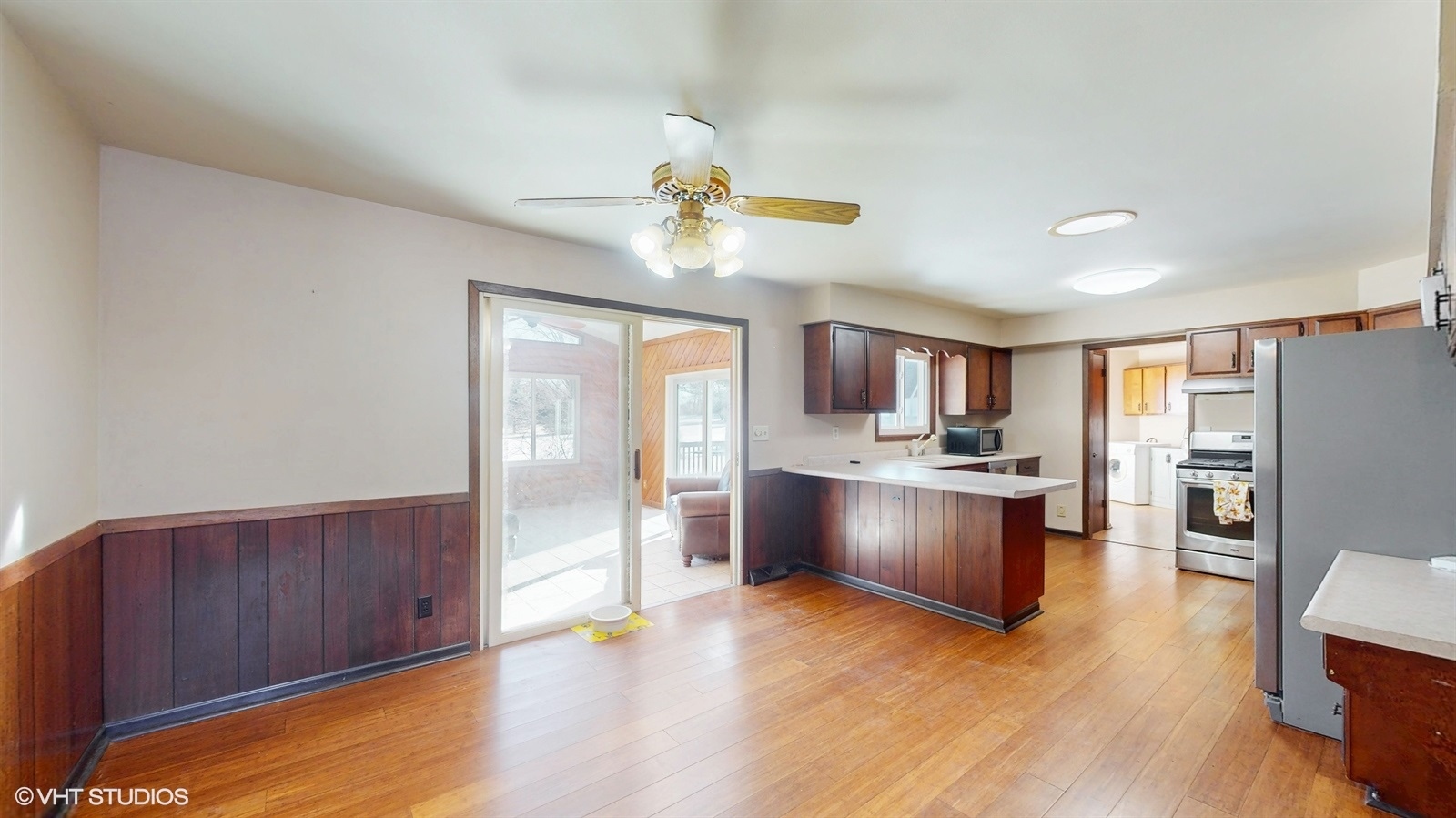 11175 Corrigan Road Roscoe, IL 61073 - Photo 5 of 36
