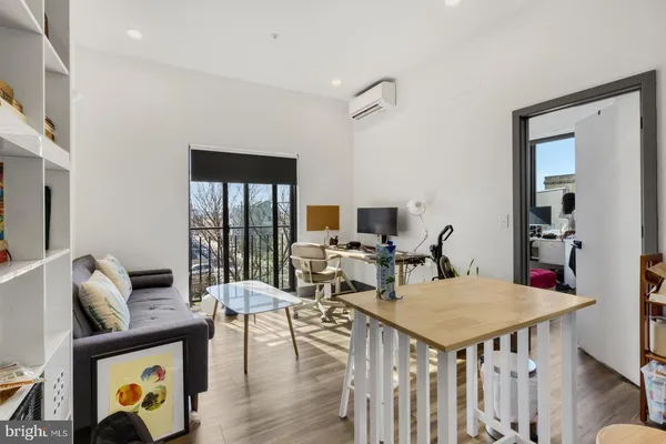 $1,225 | 1935 East Hazzard Street, Unit 302, Philadelphia, PA 19125