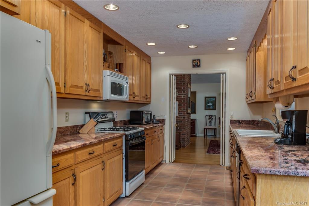 1200 Braewick Road Tryon, NC 28782 - Photo 12 of 24