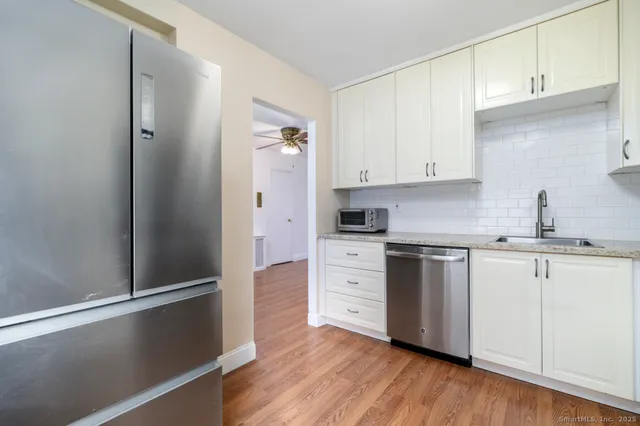 $285,000 | 91 Strawberry Hill Avenue, Unit 331, Stamford, CT 06902