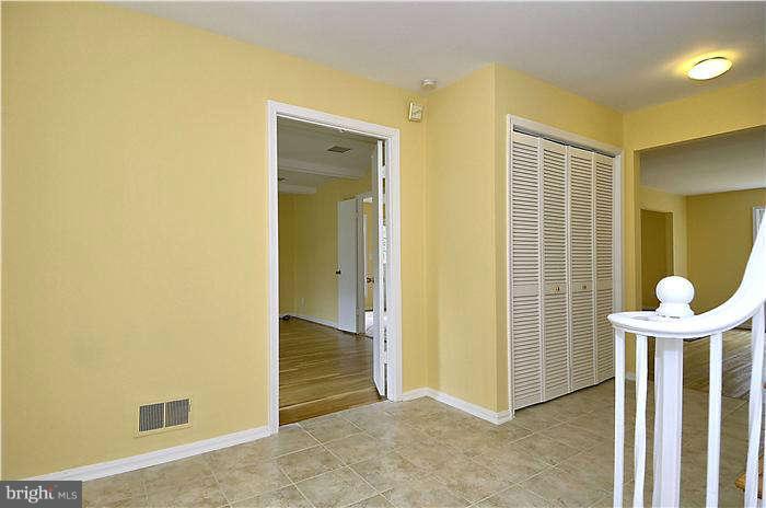 5206 Alta Vista Road Bethesda, MD 20814 - Photo 4 of 26 Interior (General)