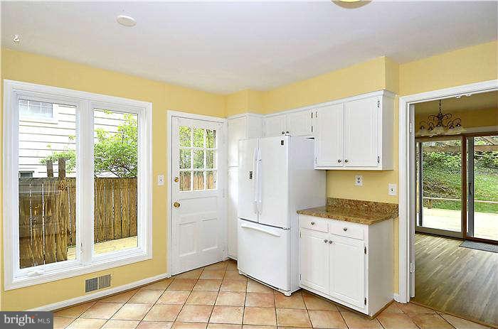 5206 Alta Vista Road Bethesda, MD 20814 - Photo 8 of 26 Kitchen