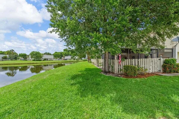 $2,975 | 1608 Shaker Circle, Wellington, FL 33414