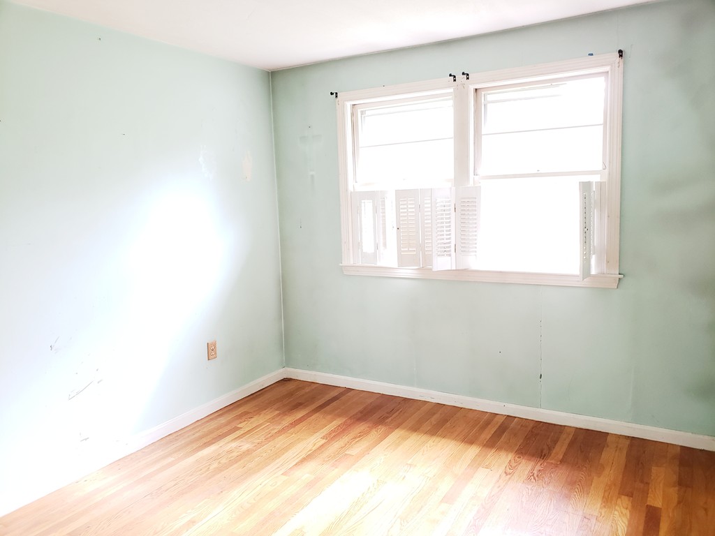 19 Moore Road Westford, MA 01886 - Photo 8 of 12 Gallery Image 8
