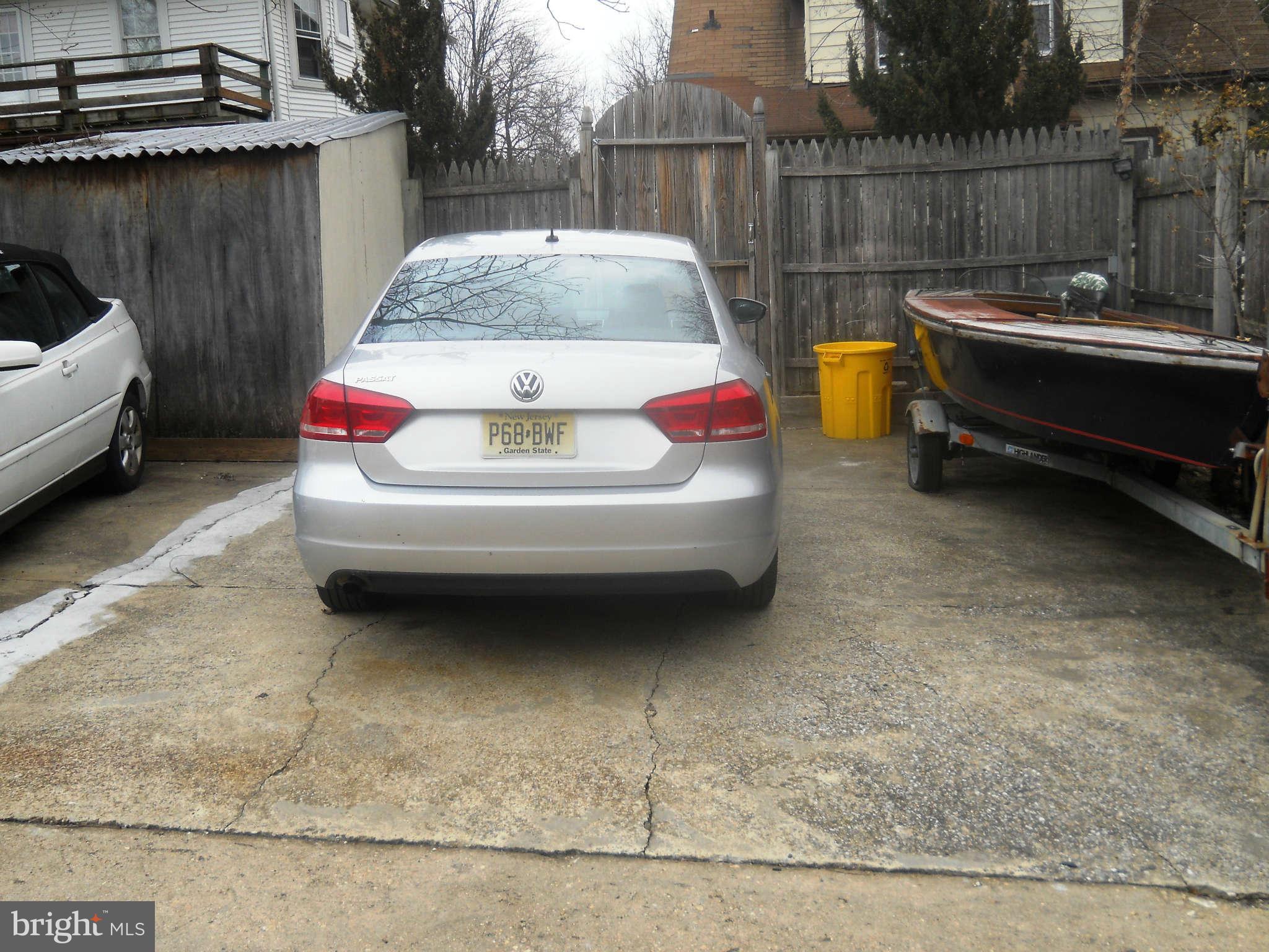 236 Mallow Hill Road Baltimore, MD 21229 - Photo 23 of 25 Exterior (General) 3 car parking pad