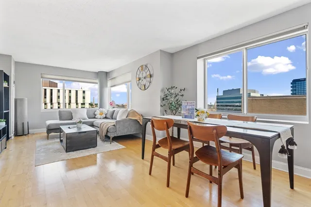 $929,000 | 8-10 Museum Way, Unit 1429, Cambridge, MA 02141