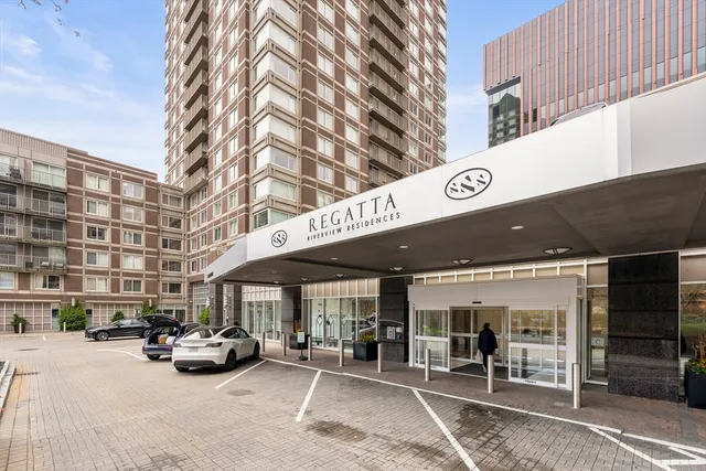 a close view of sink