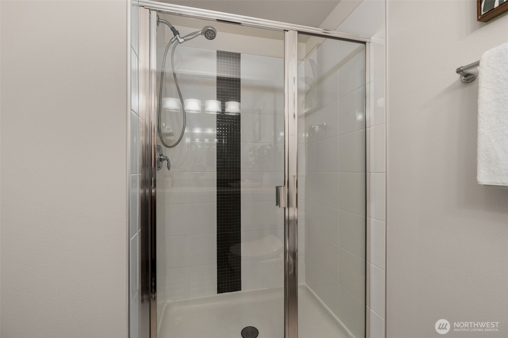 15212 Northeast 81st Way, Unit 103 Redmond, WA 98052 - Photo 22 of 35