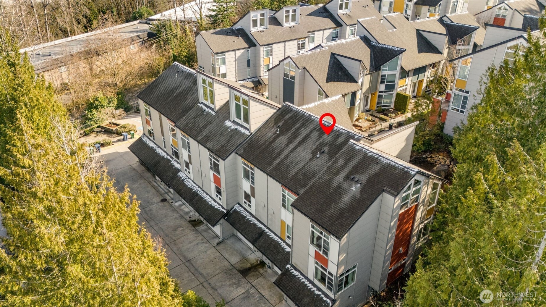 15212 Northeast 81st Way, Unit 103 Redmond, WA 98052 - Photo 33 of 35