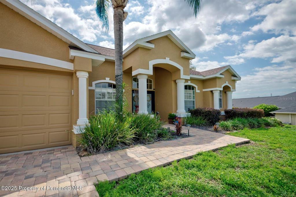 11422 Warm Wind Way Weeki Wachee, FL 34613 - Photo 18 of 76