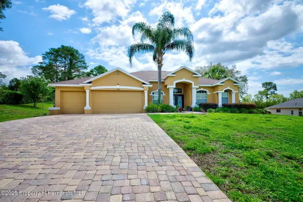 $585,000 | 11422 Warm Wind Way, Weeki Wachee, FL 34613