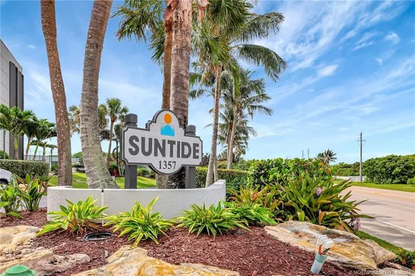 $5,000 | 1357 Northeast Ocean Boulevard, Unit 312, Jensen Beach, FL 34957