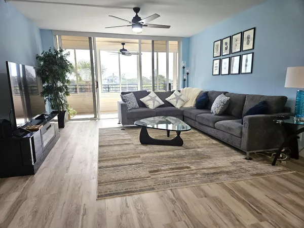 $5,000 | 1357 Northeast Ocean Boulevard, Unit 312, Jensen Beach, FL 34957