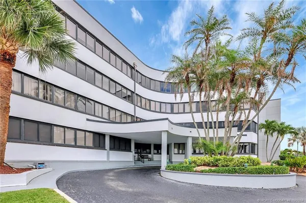 $5,000 | 1357 Northeast Ocean Boulevard, Unit 312, Jensen Beach, FL 34957