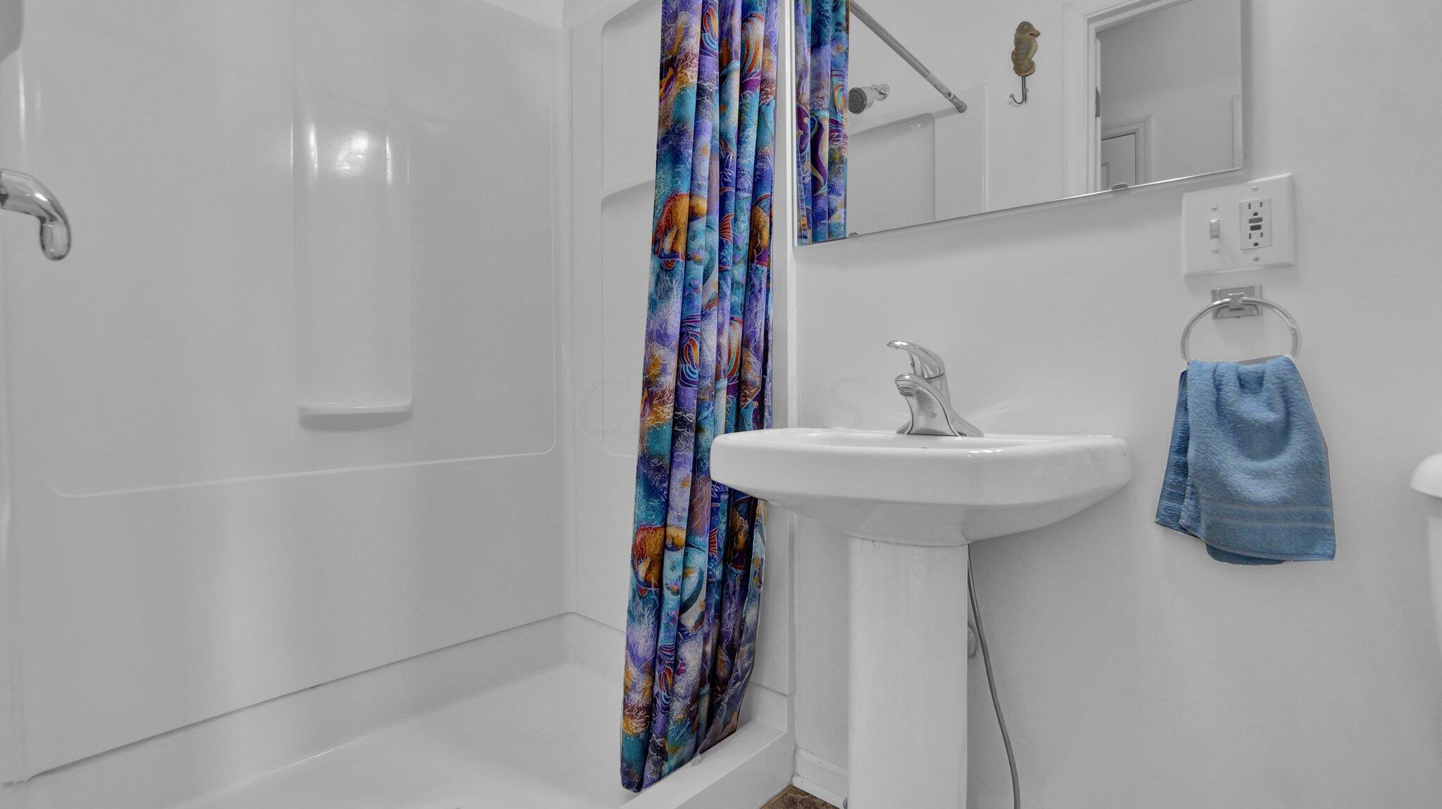 88 Reeb Avenue Columbus, OH 43207 - Photo 22 of 31 Full Bath