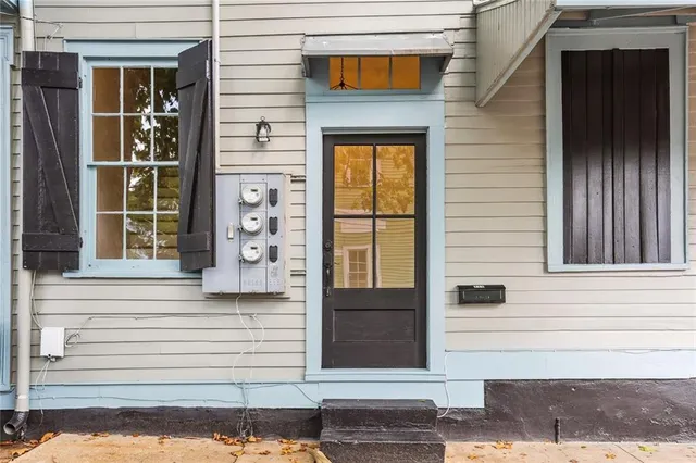 $1,850 | 3830 Dauphine Street, New Orleans, LA 70117